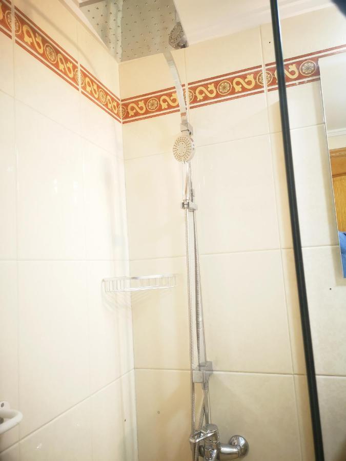 Apartamento Arte, Centro Oviedo, Wiffi, Parking Εξωτερικό φωτογραφία