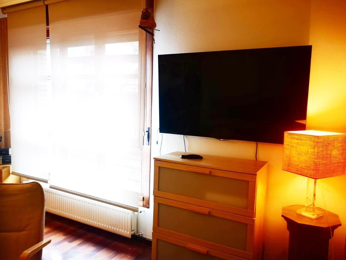 Apartamento Arte, Centro Oviedo, Wiffi, Parking Εξωτερικό φωτογραφία